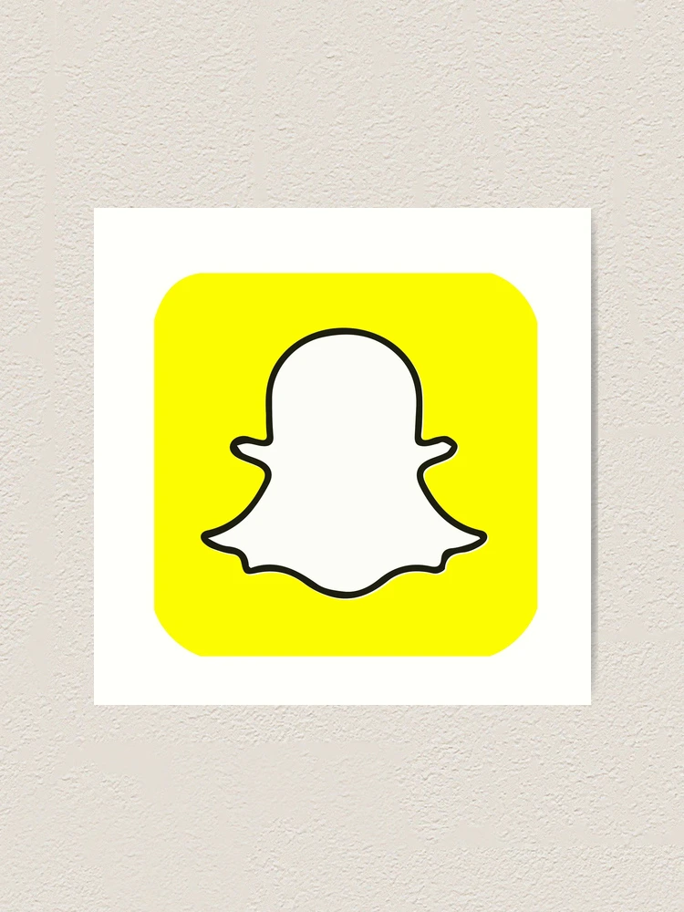 Yellow border with snapchat logo while recording front and back