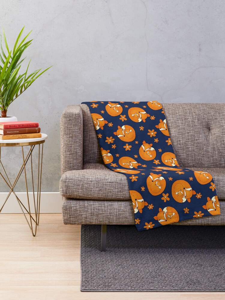 Alternate view of Tiny Tumble / Mama Fox & Baby Throw Blanket