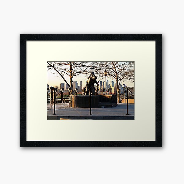 Vista previa del artículo con la obra «Memorial Hoboken WWII», diseñado y vendido por pmarella.