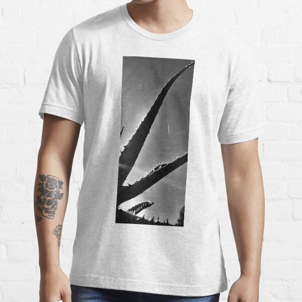 Silhouette Essential T-Shirt