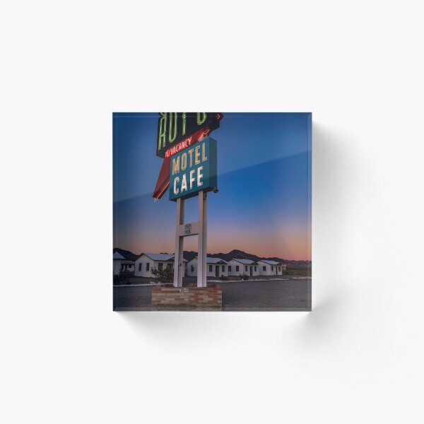 Amboy Roys Cafe Lights On Acrylic Block