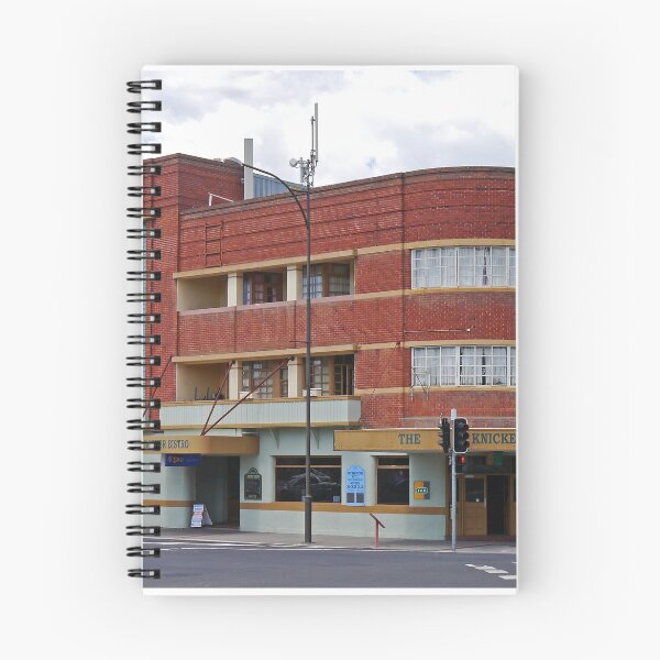 Artikelvorschau, Knickerbocker und die Königlichen Hotels, Bathurst. entworfen und verkauft von Margaret Hyde.