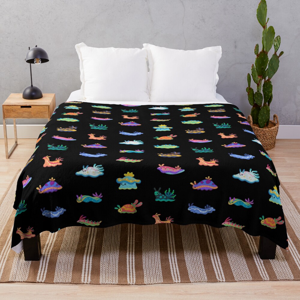 Sea slug - black Throw Blanket