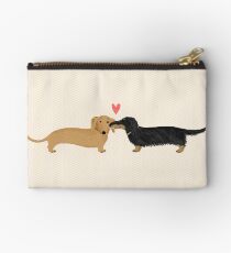 Dachshunds Love Zipper Pouch