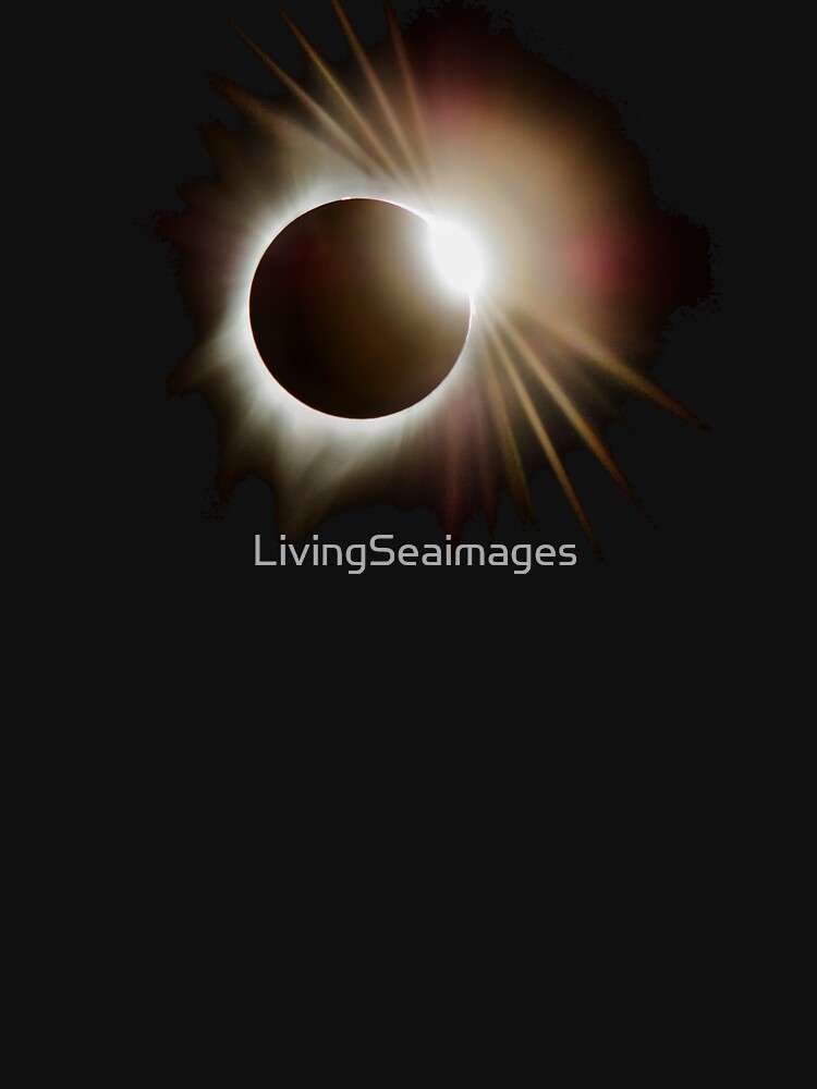 Diamond Ring Around the Sun by LivingSeaimages