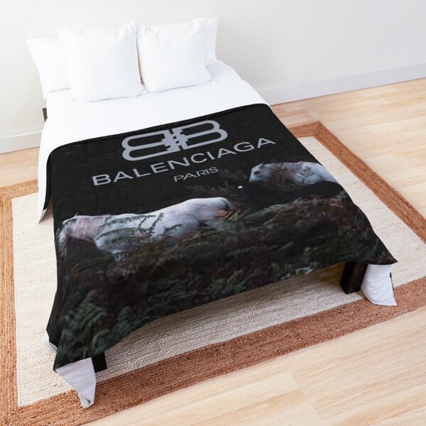Black Walpaper Comforter