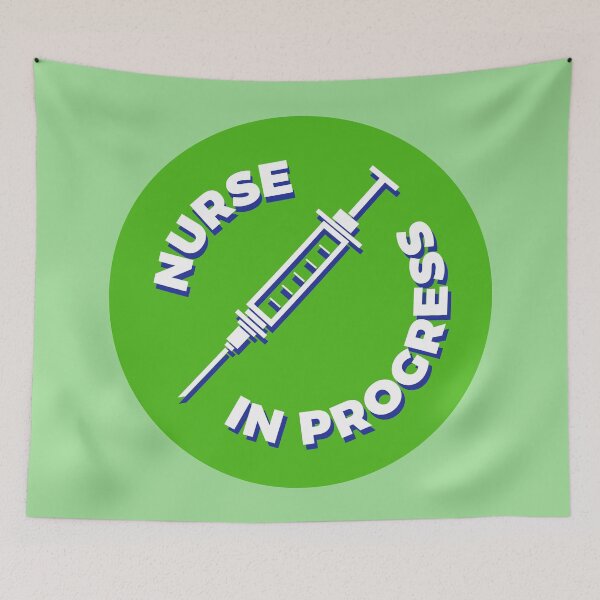 Artikelvorschau, Nurse in Progress - Syringe - Green entworfen und verkauft von MOREDANKMEMES.