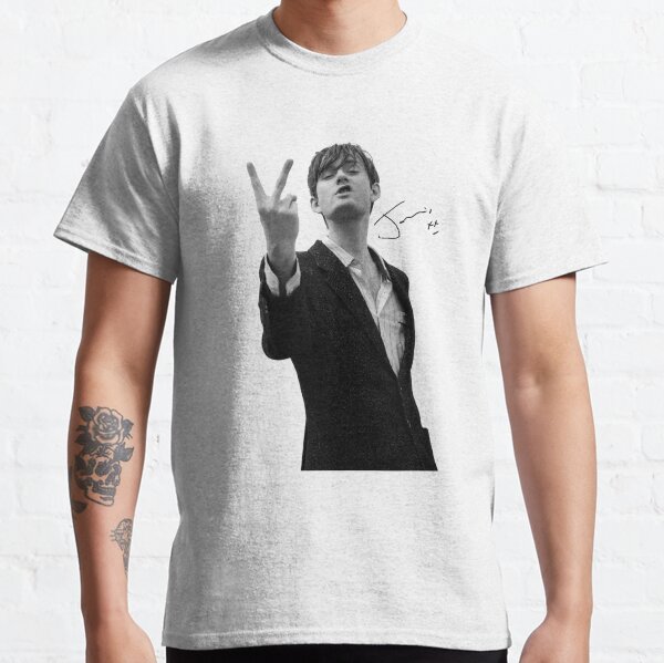 Jarvis Cocker Outline V Sign Artwork with Autograph Clear Background Iconic Classic T-Shirt