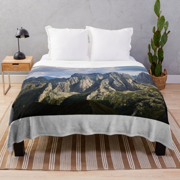Artikelvorschau, Berglandschaft entworfen und verkauft von Endorfin Garment.