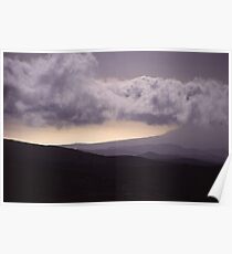 Between Heaven and Earth Poster