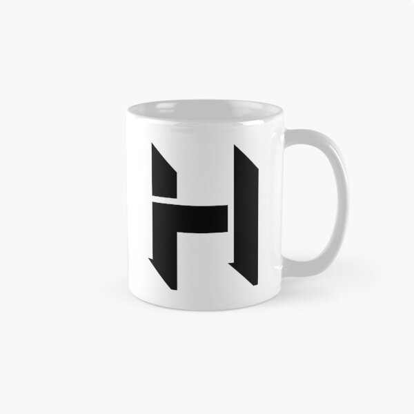 Item preview, H MODERN SHADOW STYLE LETRA MAYÚSCULA CAMISETA INICIAL MODERN MINIMALISTA FONT LOGO TYPEFACE LETTERING TYPOGRAPHY TEE designed and sold by prezziefactory.