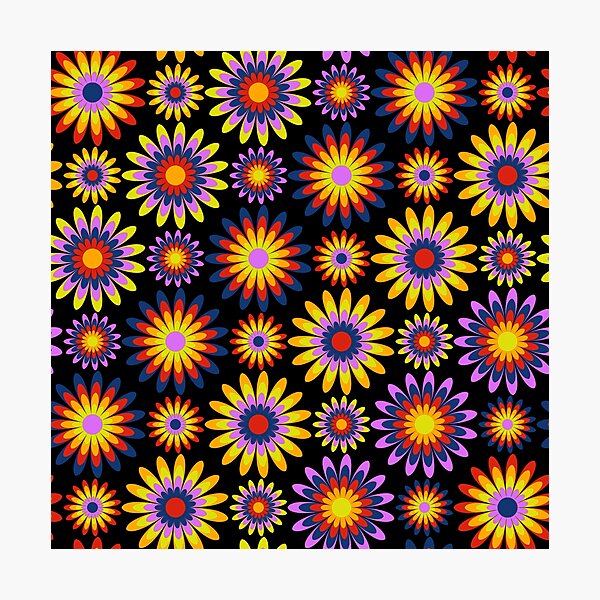 Artikelvorschau, Psychedelisches Blumenmuster entworfen und verkauft von Carrie_Anne_Designs.