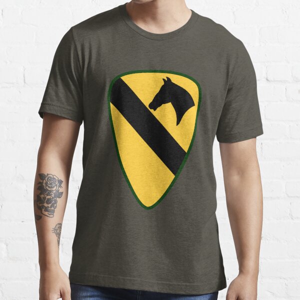 Pædagogik Snuble fly 1st Cavalry Division "First Team" (United States Army)" Essential T-Shirt  for Sale by wordwidesymbols | Redbubble