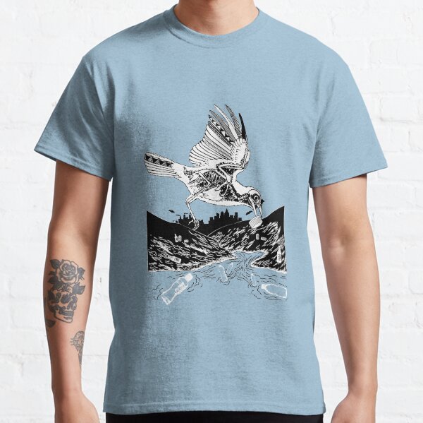 Bird Eating Plastic Classic T-Shirt