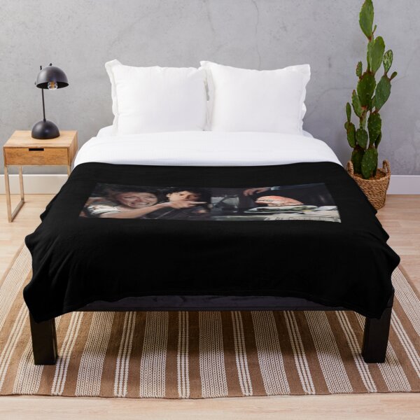 ALIEN MEME Throw Blanket