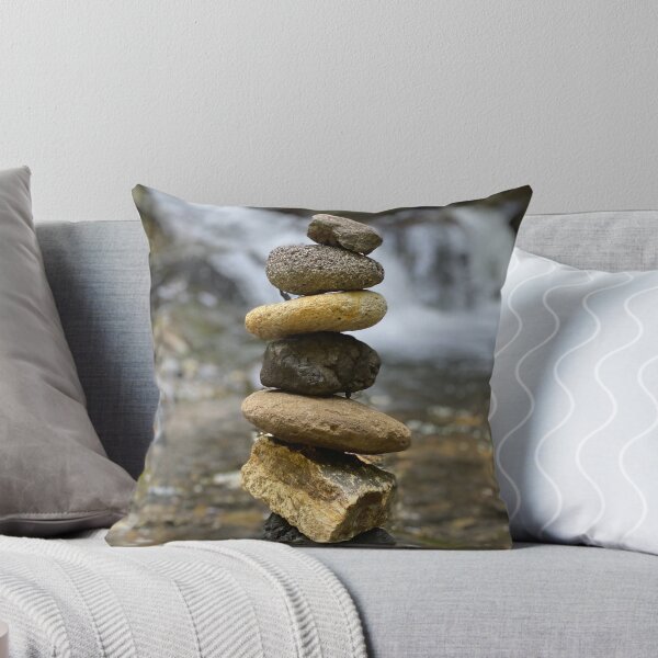Artikelvorschau, Rock balancing entworfen und verkauft von Andrada Manoila.