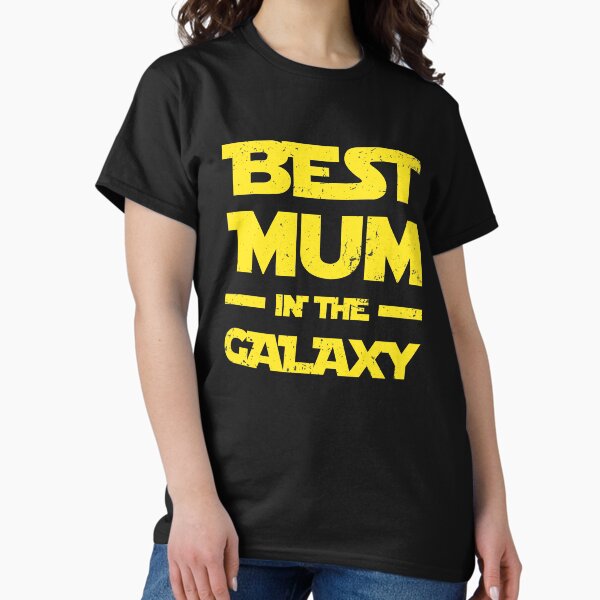 Vista previa del artículo con la obra «Mejor mamá en la galaxia», diseñado y vendido por andycdesigns.