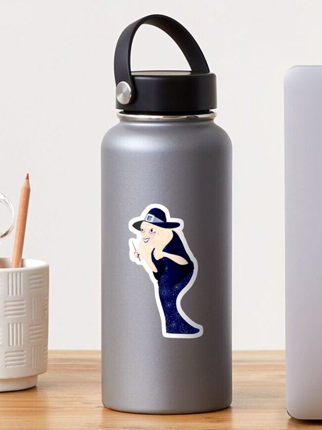 Aperçu 1 sur 3. Sticker avec l'œuvre Sorcière Âgée créée et vendue par BarracudApps.