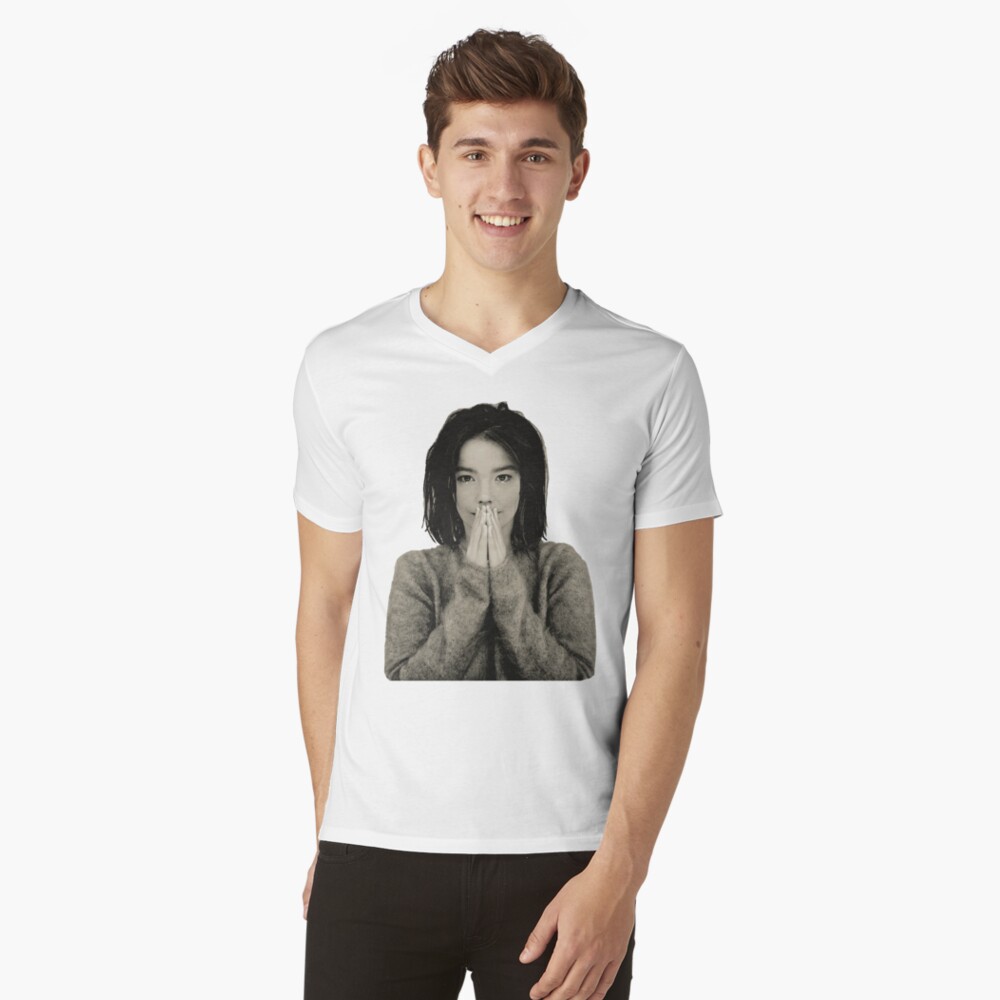 Artikel-Vorschau von T-Shirt mit V-Ausschnitt, designt und verkauft von isaacfigalf07.