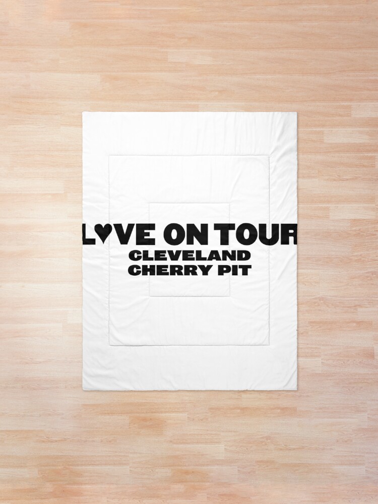 Alternate view of Harry Styles Love On Tour Cleveland Cherry Pit Comforter