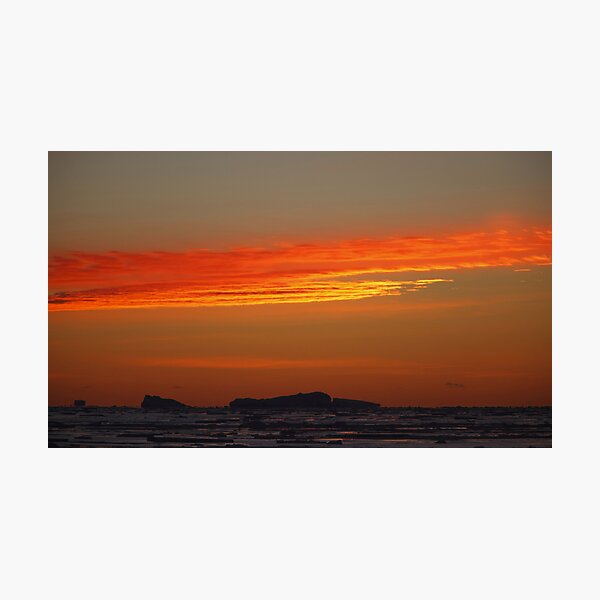 Artikelvorschau, Antarctic Dawn entworfen und verkauft von Doug Thost.