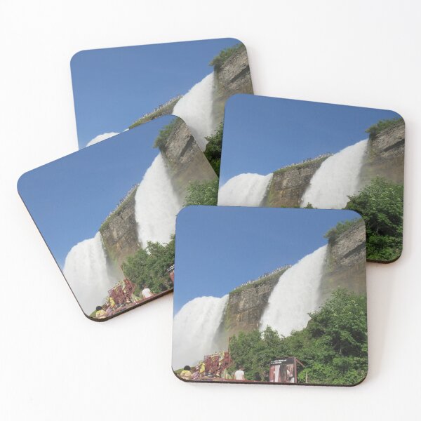 Artikelvorschau, Niagara Falls Mit Besuchern entworfen und verkauft von bertsworks300.
