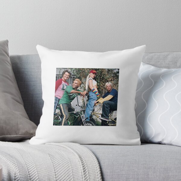 No doubt Throw Pillow