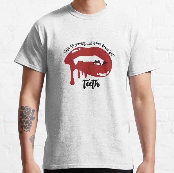 5sos lips tee