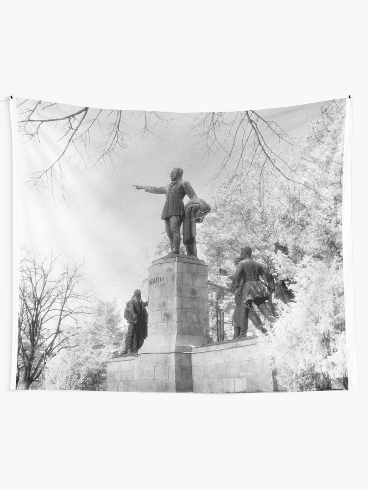 Alternate view of Kossuth Memorial, Lajos Kossuth Square, Budapest Tapestry