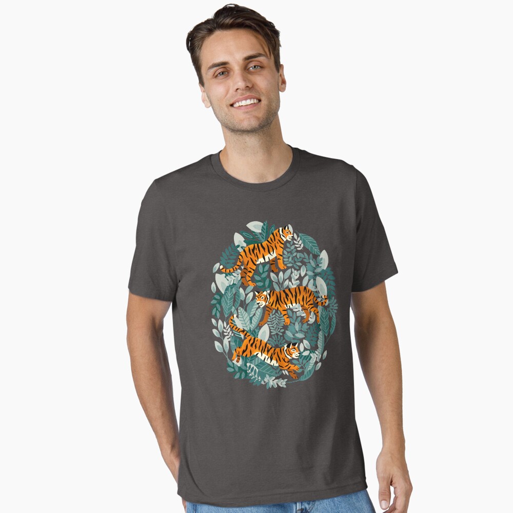 Vista previa del artículo con la obra «Camiseta esencial», diseñado y vendido por TigaTiga.