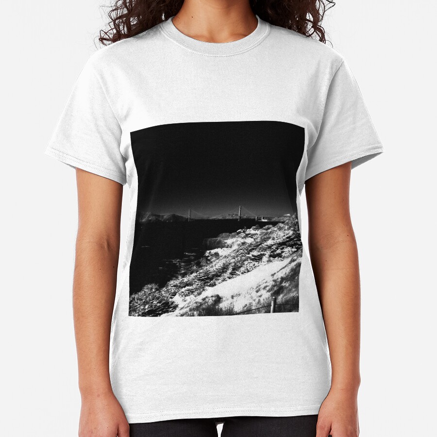 Golden Gate from Land's End - San Francisco Classic T-Shirt